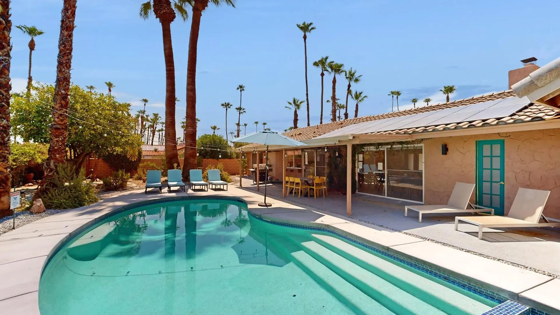 East Amarillo Escape Permit# 4082 Villa Palm Springs Holiday home